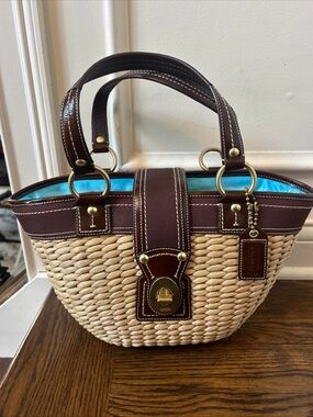 Coach Legacy 10728 Basket Tote Woven Straw Hampton  Brown Leather Turn Lock